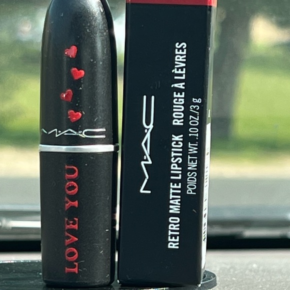 I LOVE YOU MAC Retro Matte Lipstick RUBY WOO - Picture 3 of 13